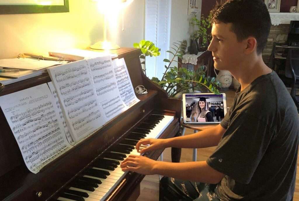 Por qué estudiar música en línea